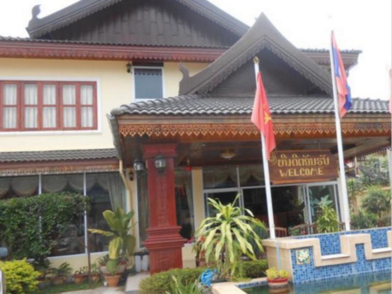 Khampaseuth Hotel Ванг-Виенг Экстерьер фото