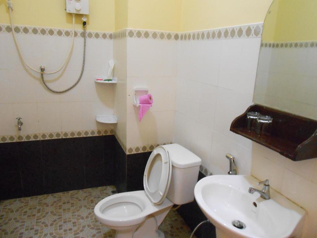 Khampaseuth Hotel Ванг-Виенг Экстерьер фото